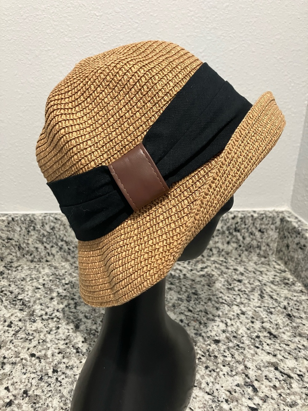 WOMEN straw cloche-style sun hat | OS